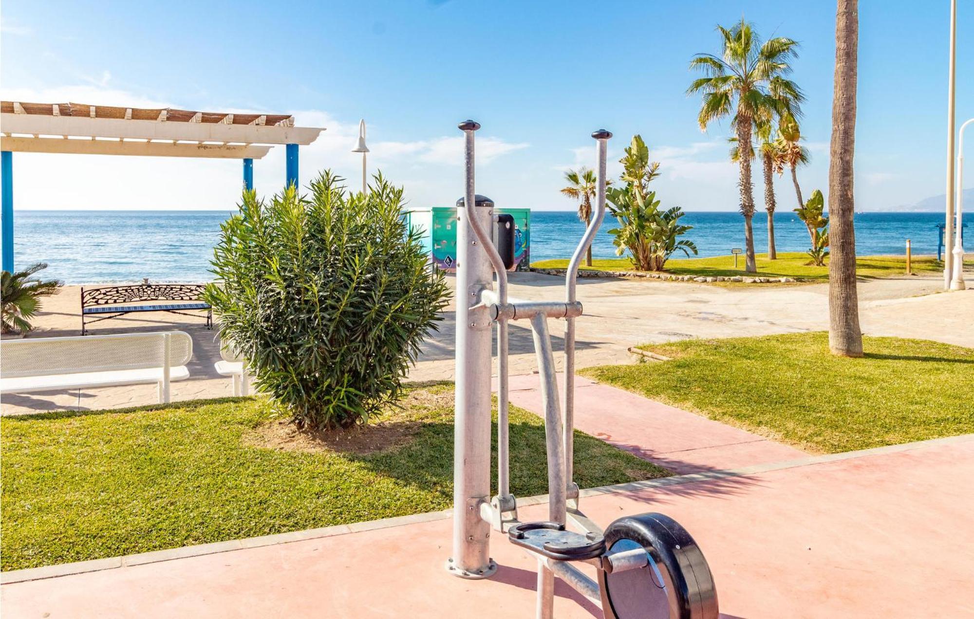Awesome Home In Cala Del Moral With Kitchen La Cala Del Moral Екстериор снимка