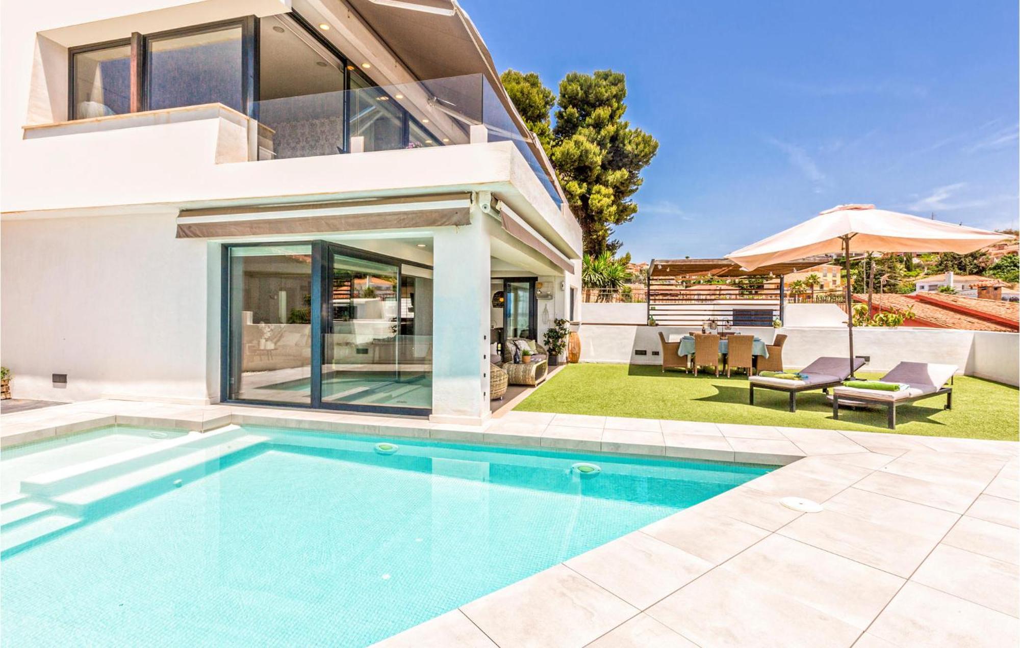 Awesome Home In Cala Del Moral With Kitchen La Cala Del Moral Екстериор снимка